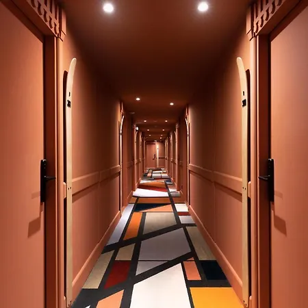 La Folie Douce Hotel 4*