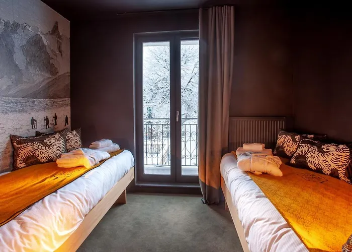 Отель La Folie Douce 4*