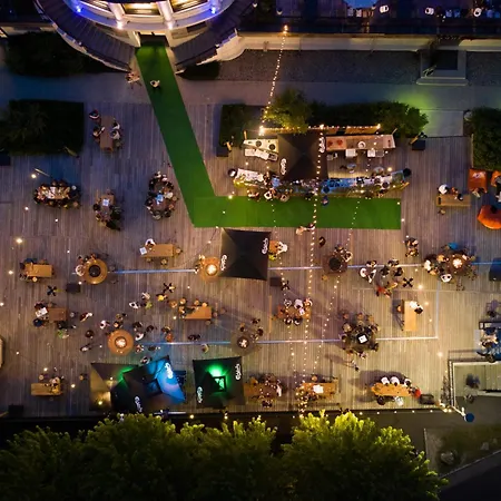 La Folie Douce Hotel 4*