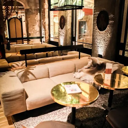 La Folie Douce Hotel 4*