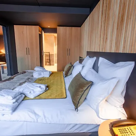 Hotel La Folie Douce