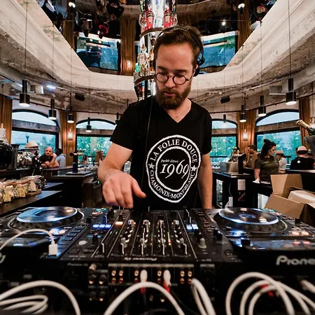 Hotel La Folie Douce