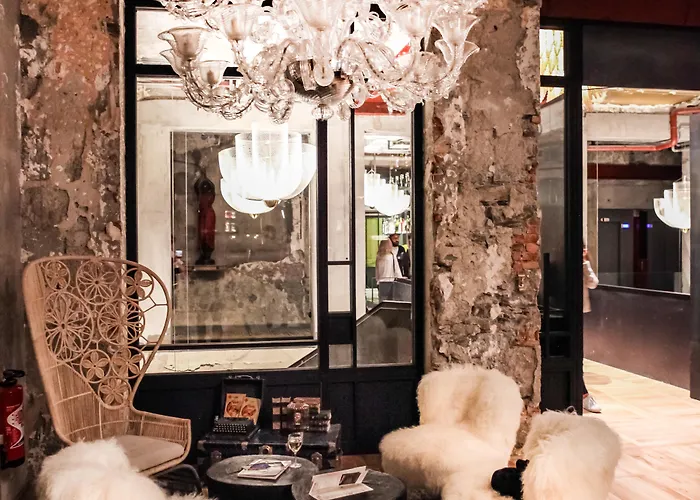 Hotel La Folie Douce 4*